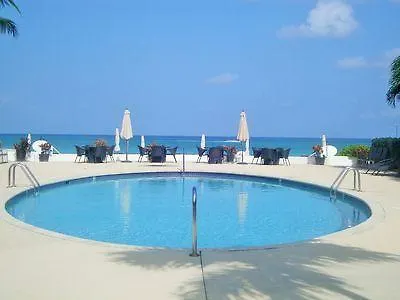 شقة Regal Beach Club Dog City جزر كايمان