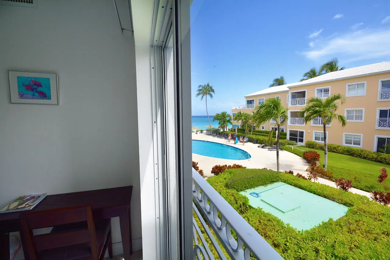 Regal Beach Club Dog City 0*,  جزر كايمان