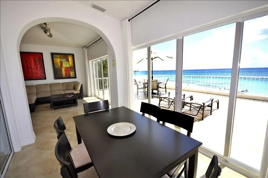 Regal Beach Club Seven Mile Beach Ilhas Cayman